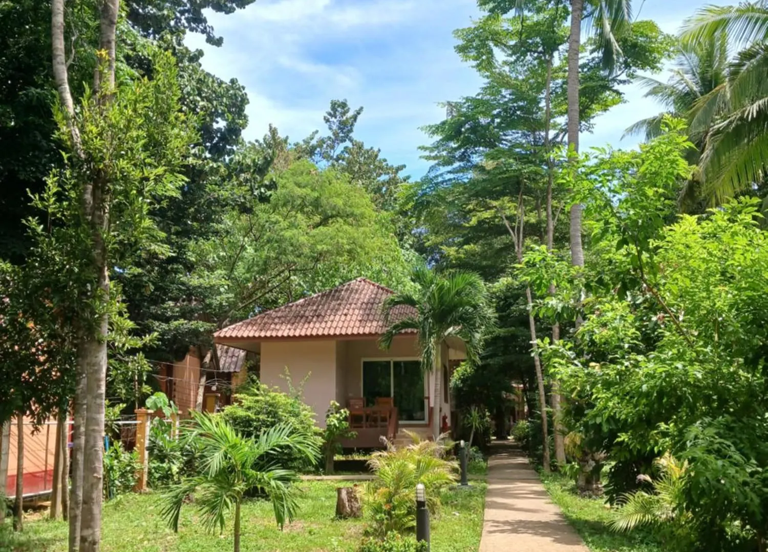 Baan Long Beach Ko Lanta