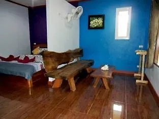 קו לנטה Baan Long Beach אכסניה