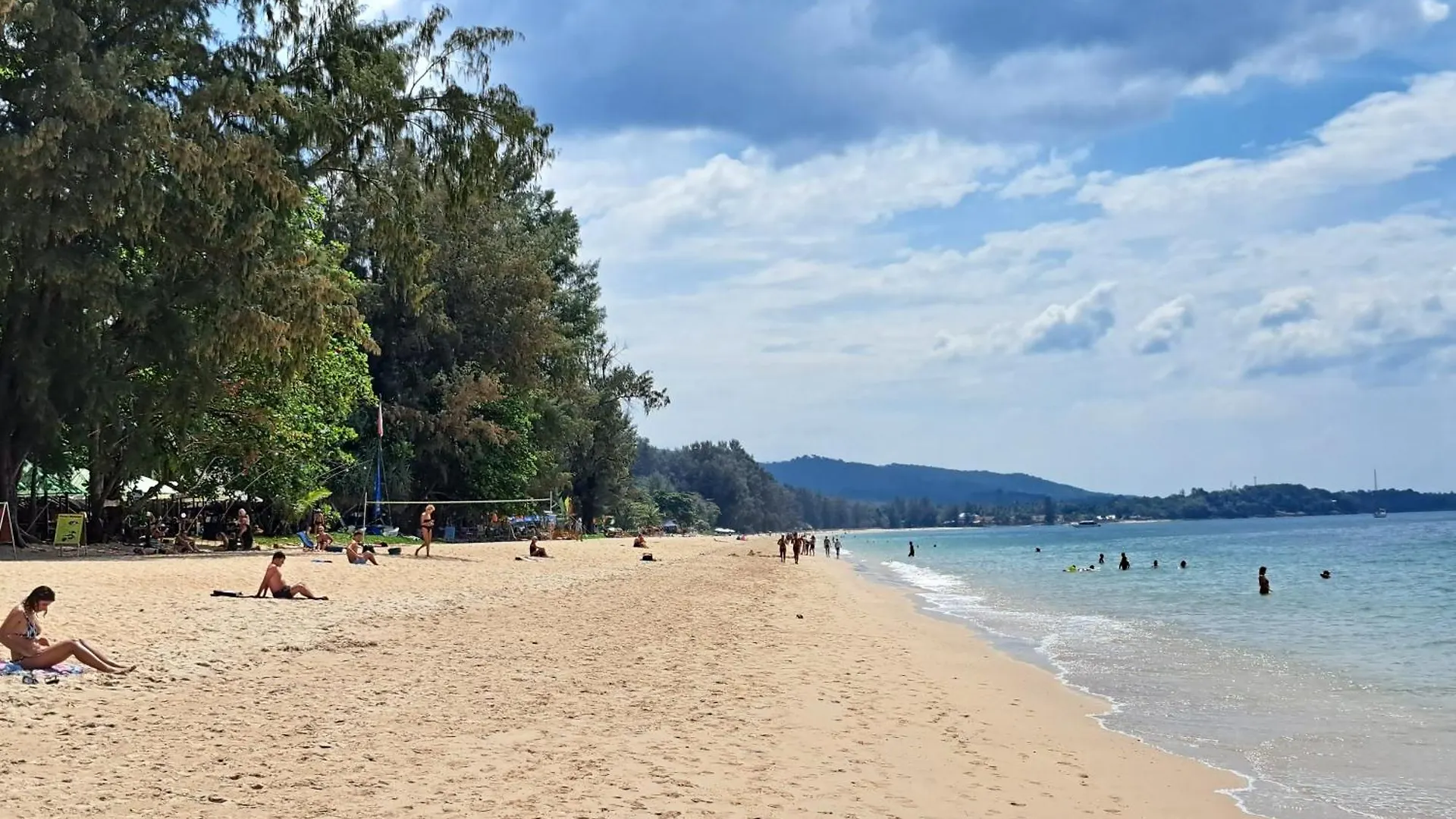 بان لونج بيتش Ko Lanta بيت خشبي