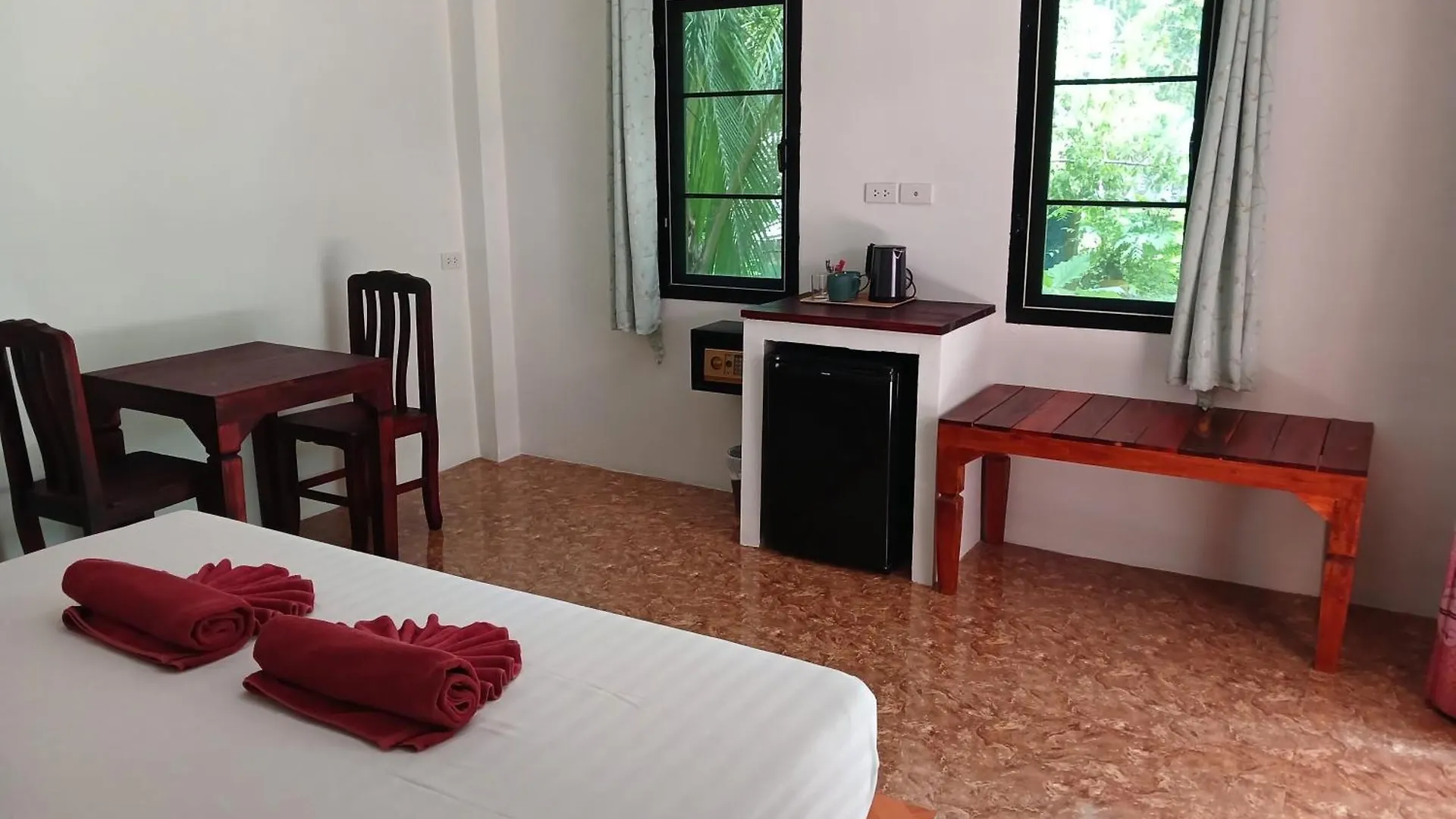Hytte Baan Long Beach Ko Lanta Thailand