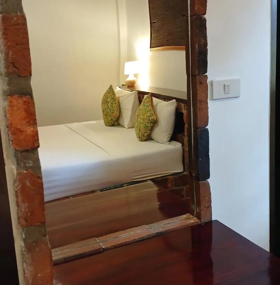 Baan Long Beach Ko Lanta